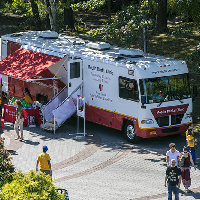 School of Dental Medicine’s Mobile Oral Health Services Clinic Celebrates 10-Year Anniversary 